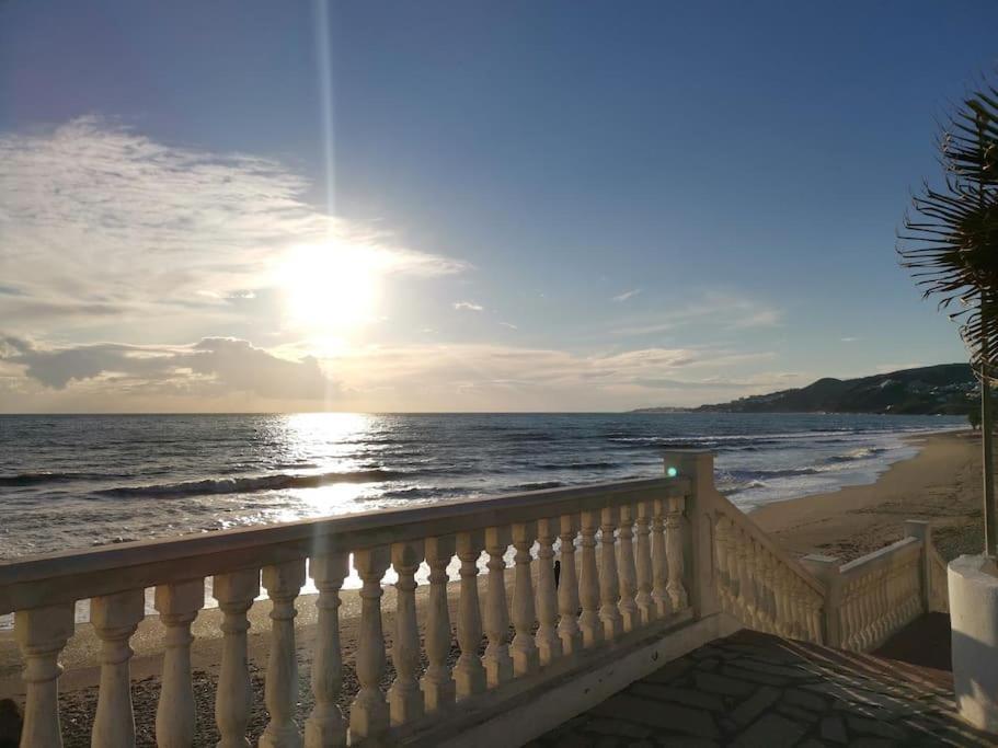 Atico Fresco Y Luminoso Con Aparcamiento Privado Διαμέρισμα Nerja Εξωτερικό φωτογραφία